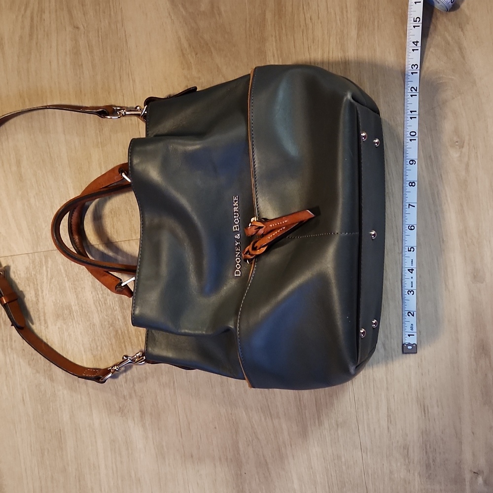 Authentic Dooney and Bourke Purse - Picture 7 of 13
